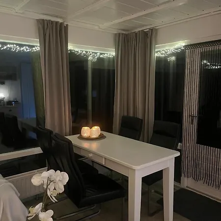 Casa de Férias Ruhiges Uneinsehbarer Grosser Garten, Komplett Eingezaeunt 160 M Hoch Sint Maartensvlotbrug