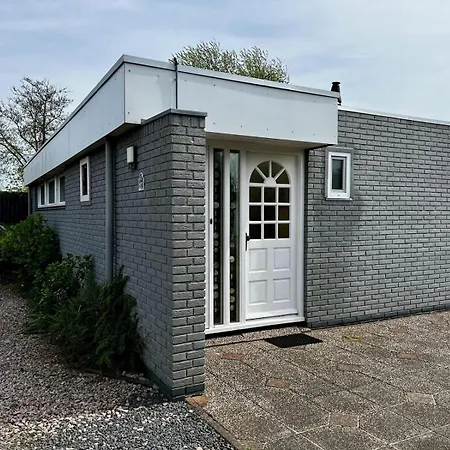 Ruhiges Uneinsehbarer Grosser Garten, Komplett Eingezaeunt 160 M Hoch Feriehus *