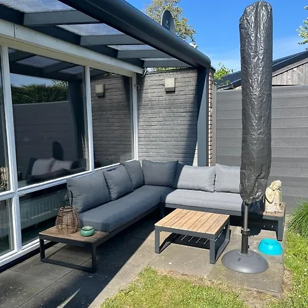 Ruhiges Uneinsehbarer Grosser Garten, Komplett Eingezaeunt 160 M Hoch Feriehus *