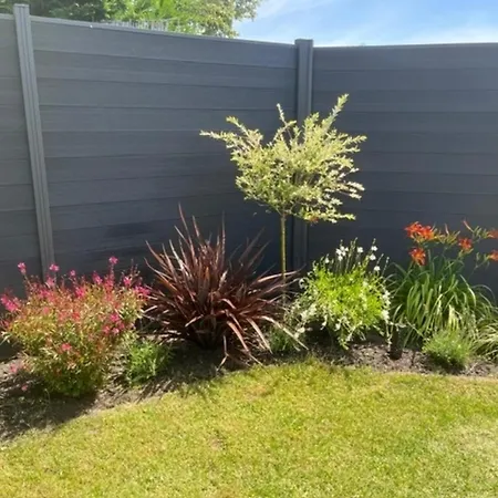 Ruhiges Uneinsehbarer Grosser Garten, Komplett Eingezaeunt 160 M Hoch Sint Maartensvlotbrug